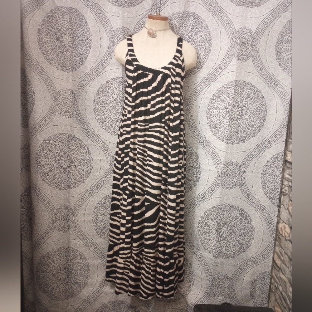 H&M Zebra Print Sleeveless Maxi Dress with Ruffles at the bottom Size 2
